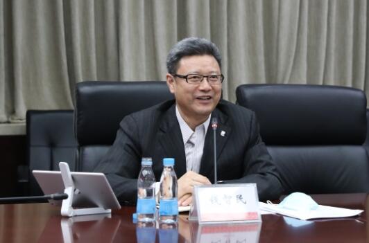 錢智民拜訪中國(guó)建材黨委書記、董事長(zhǎng)周育先