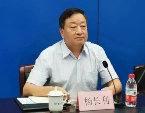 任職總經(jīng)理半年后，楊長(zhǎng)利任中廣核董事長(zhǎng)