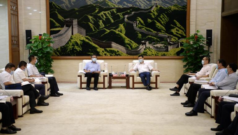寇偉會見哈電集團黨委副書記、總經(jīng)理吳偉章
