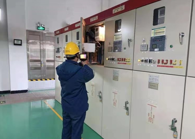 國(guó)網(wǎng)慈溪市供電公司用心巡視、及時(shí)消缺確保電網(wǎng)安全穩(wěn)定運(yùn)行