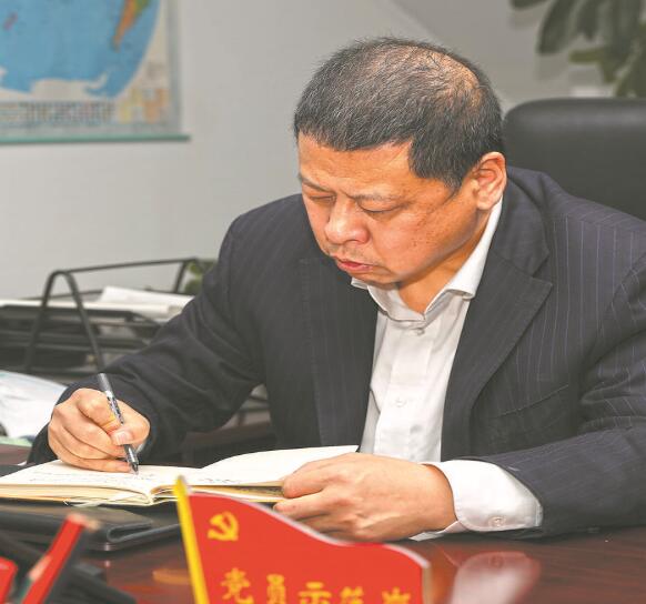有他在，大家心里就有底了——記國家電網(wǎng)有限公司特等勞動(dòng)模范汪波