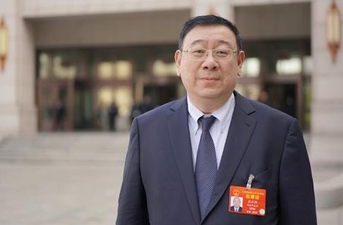 國(guó)網(wǎng)湖南省電力有限公司董事長(zhǎng)、黨委書記 孟慶強(qiáng):推動(dòng)電池儲(chǔ)能產(chǎn)業(yè)發(fā)展 助力實(shí)現(xiàn)碳達(dá)峰、碳中和目標(biāo)