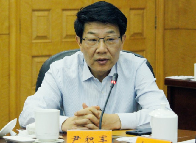 國網(wǎng)浙江省電力有限公司董事長、黨委書記  尹積軍：以“一體四翼”發(fā)展布局落地實踐 推動浙江高質(zhì)量實現(xiàn)碳達(dá)峰
