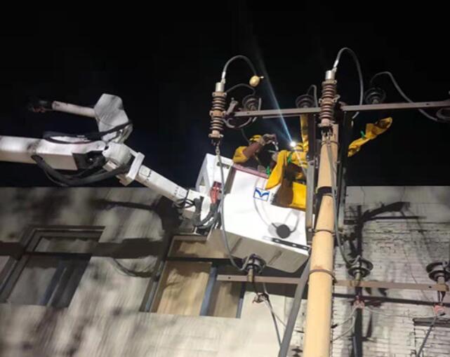 烏海電業(yè)局配電帶電作業(yè)處：11、7、23