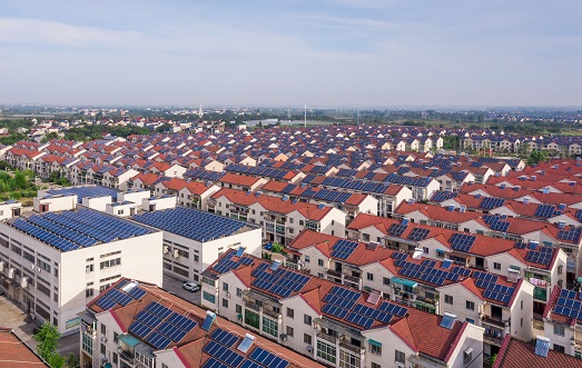 【兩會】南存輝委員：建議戶用光伏電力納入綠電、綠證、碳排放權(quán)交易市場