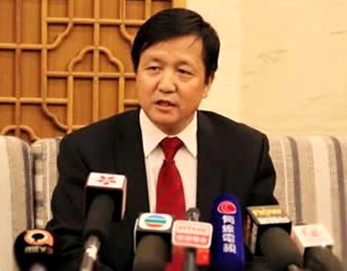 【兩會(huì)】特變電工黨委書記、董事長張新：加快建設(shè)新疆新能源大基地 提高“疆電外送”能力