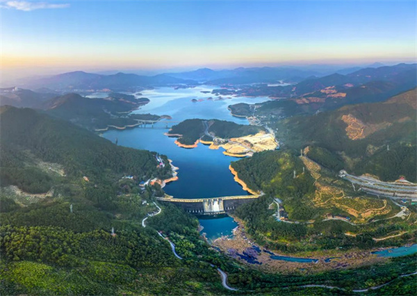 華電福建公司不負春光趕秋實，“雙碳”路上奮楫行