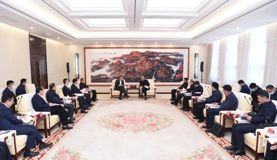 錢智民、江毅拜會內(nèi)蒙古自治區(qū)黨委書記、人大常委會主任石泰峰