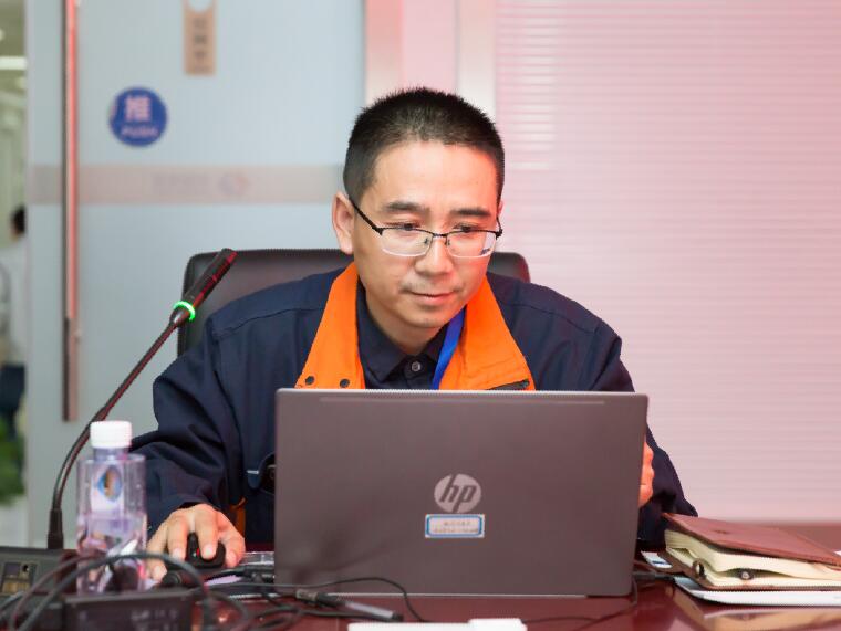 周效峰：半生矢志赴山河，鬢華雖改血仍殷
