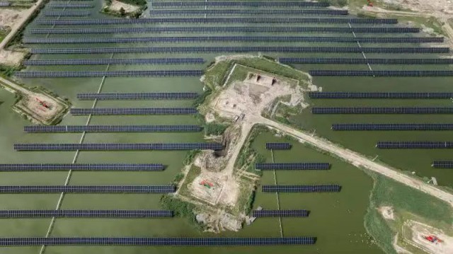18.73MW！中石油首個水面光伏項目并網(wǎng)發(fā)電