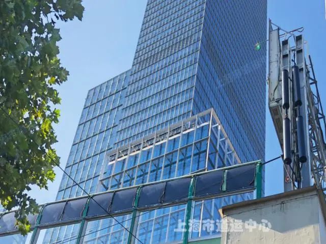 光伏發(fā)電棒＋柔性組件！上海高架路聲屏障安裝光伏