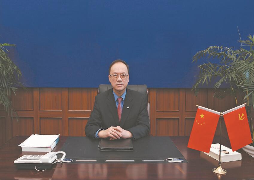 深化合作促“雙碳” 共建共享助振興——訪(fǎng)全國(guó)人大代表，鞍鋼集團(tuán)有限公司董事長(zhǎng)、黨委書(shū)記譚成旭