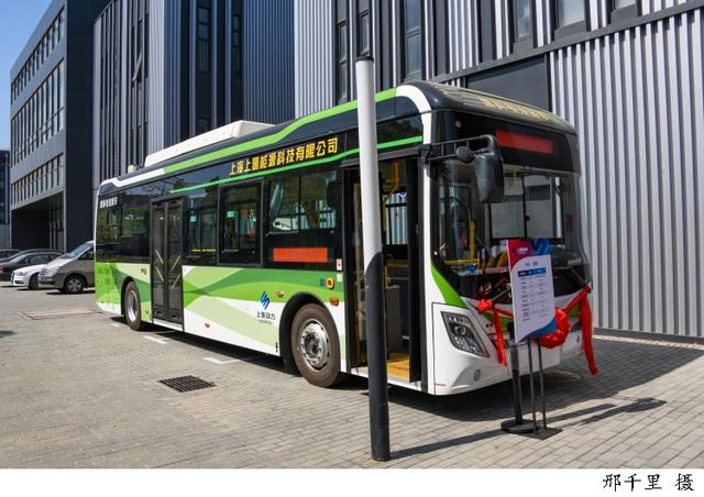 到2025年力爭發(fā)展燃料電池汽車超過10000輛，《上海交通領(lǐng)域氫能推廣應(yīng)用方案》發(fā)布