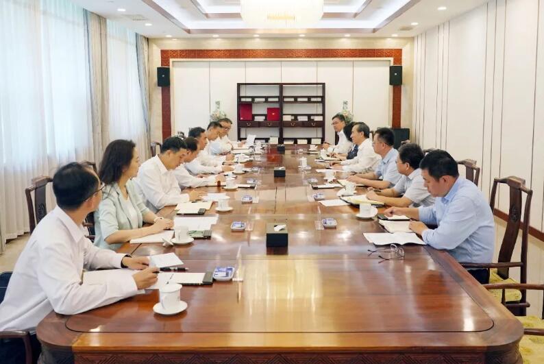 中國能建黨委書記、董事長宋海良與中國貿(mào)促會會長任鴻斌會談