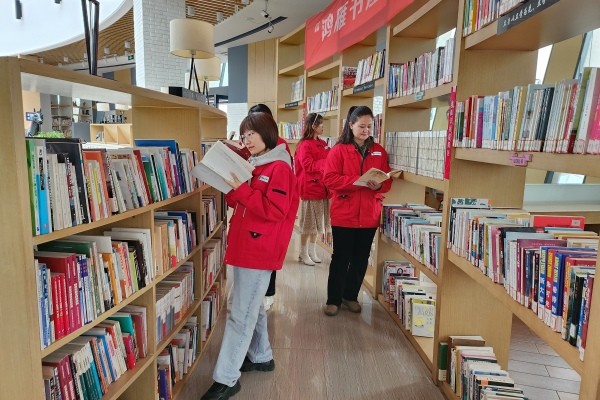 烏海供電公司聯(lián)合黨支部：開展“中華民族一家親，同心共筑中國夢”全民閱讀活動