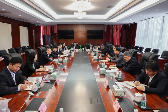 華能集團總經(jīng)理、黨組副書記鄧建玲拜訪中國進出口銀行黨委副書記、行長任生俊