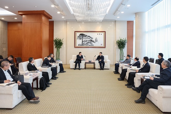 溫樞剛鄧建玲會見中廣核集團(tuán)董事長楊長利、總經(jīng)理高立剛