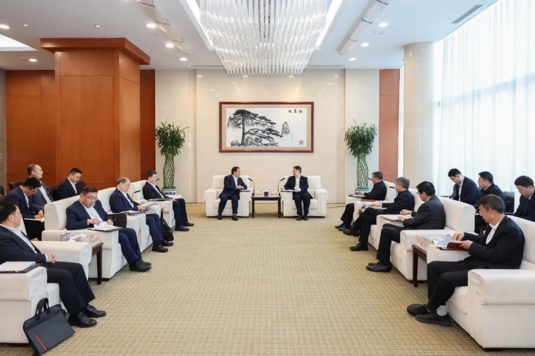 華能集團(tuán)董事長溫樞剛會見中國電氣裝備董事長白忠泉、總經(jīng)理周群