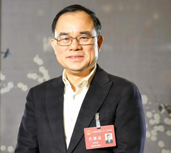【兩會好聲音】全國人大代表、長安汽車董事長朱華榮：強化市場調(diào)節(jié)手段，進一步改善汽車消費環(huán)境