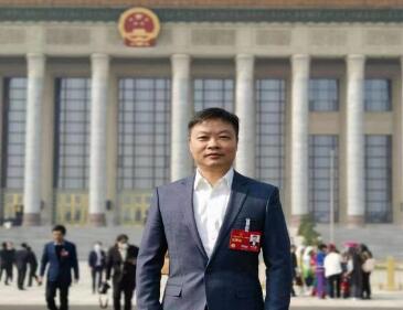 【兩會好聲音】全國人大代表、小鵬汽車董事長何小鵬：探索限定場景無人駕駛法規(guī)，助力車網(wǎng)融合和低空經(jīng)濟騰飛