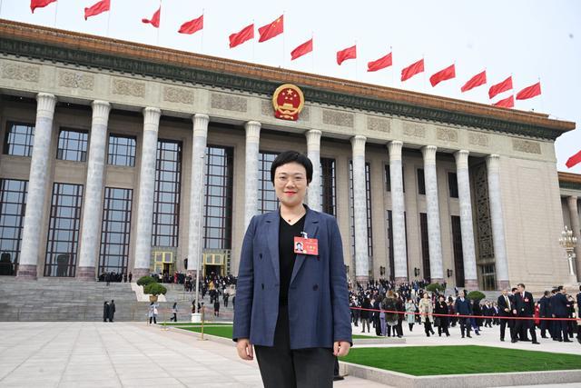 全國人大代表、上汽集團(tuán)零束科技黨委副書記劉懿艷：建議加大中國智能電動(dòng)汽車技術(shù)出海專利保護(hù)力度