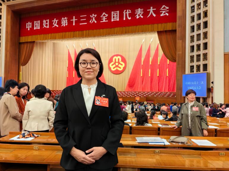 中國能建北京設(shè)備公司黨委書記、董事長，中國能建首批一級技術(shù)專家張月華獲全國三八紅旗手榮譽稱號
