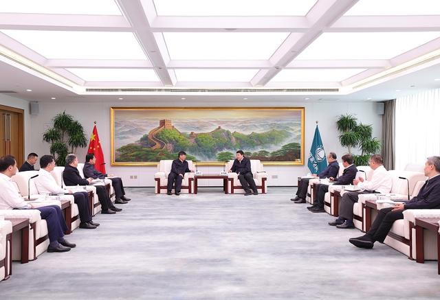 國家電網(wǎng)董事長、黨組書記張智剛董事長與三峽集團(tuán)董事長劉偉平、總經(jīng)理韓君會談