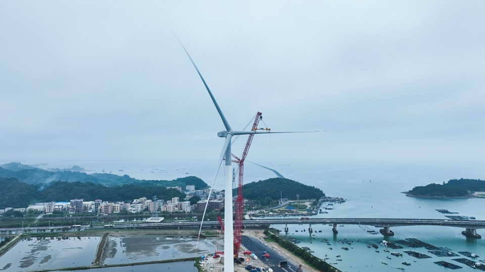 全球最大功率海上風(fēng)電機(jī)組，每轉(zhuǎn)一圈可產(chǎn)生38度電