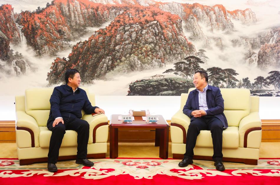 大唐甘肅公司黨委書記、董事長王建偉與甘肅電投集團黨委書記、董事長蒲培文會談