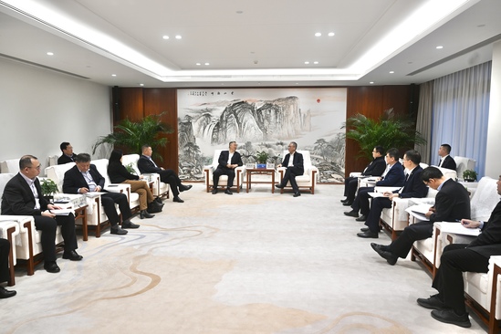 中國電建黨委副書記、總經(jīng)理王斌與中國機電商會黨委書記、會長張鈺晶舉行會談